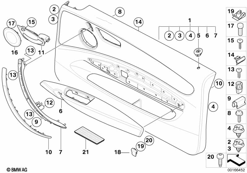 Door trim panel, front