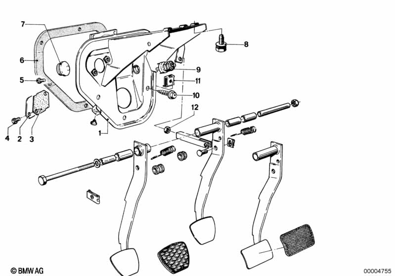 Pedals-supporting bracket