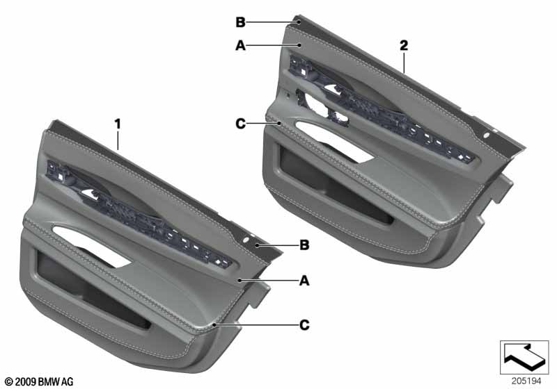 Individual rear door trim panel,leather
