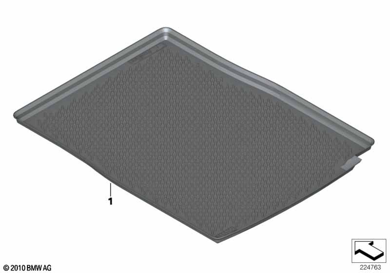 Fitted luggage compartment mat