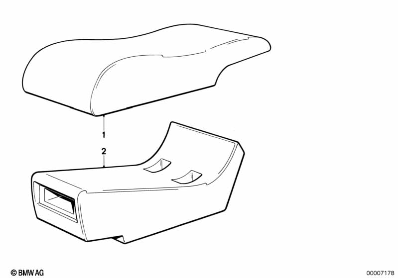 Center armrest rear