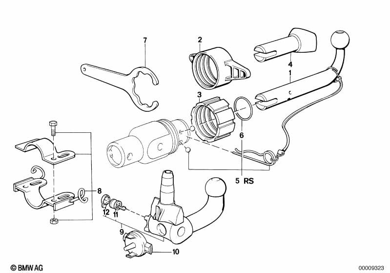 Towing hitch, detachable