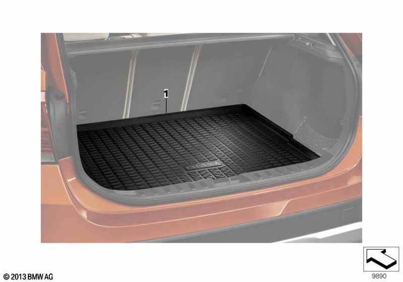 Fitted luggage compartment mat