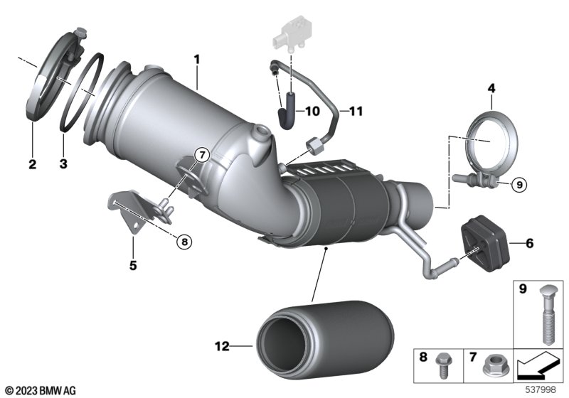 Engine-side catalytic converter