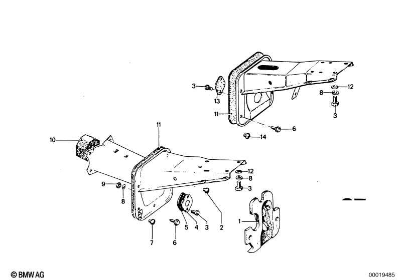 Pedals-supporting bracket