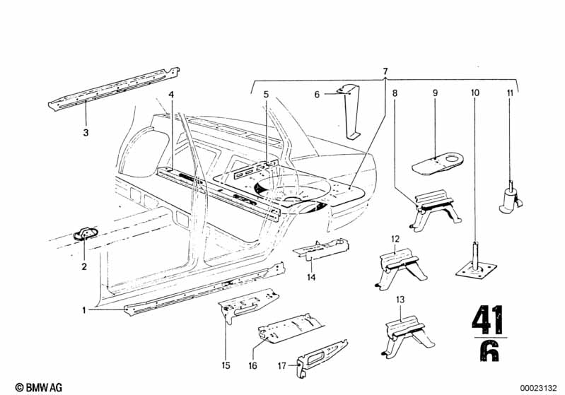 Mounting parts for trunk floor panel