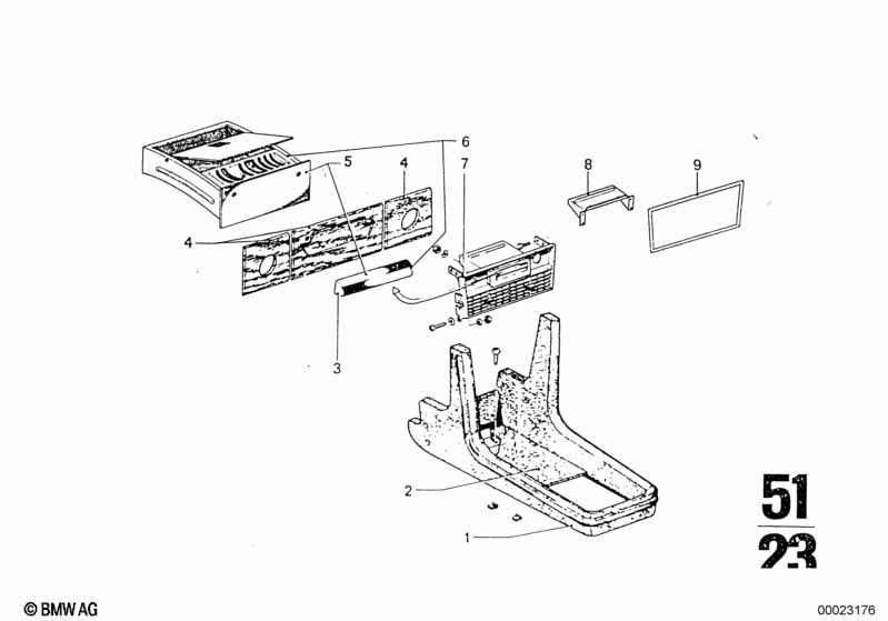 Glove box